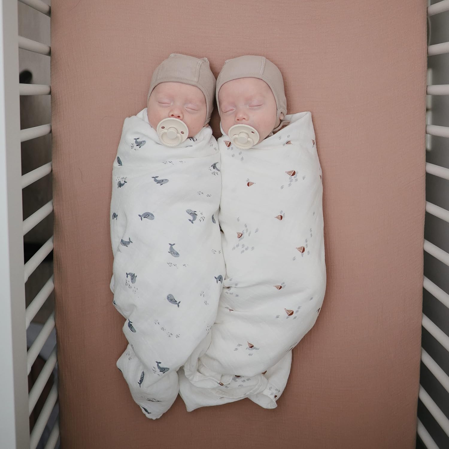 Mushie Swaddle - Whales - Laadlee
