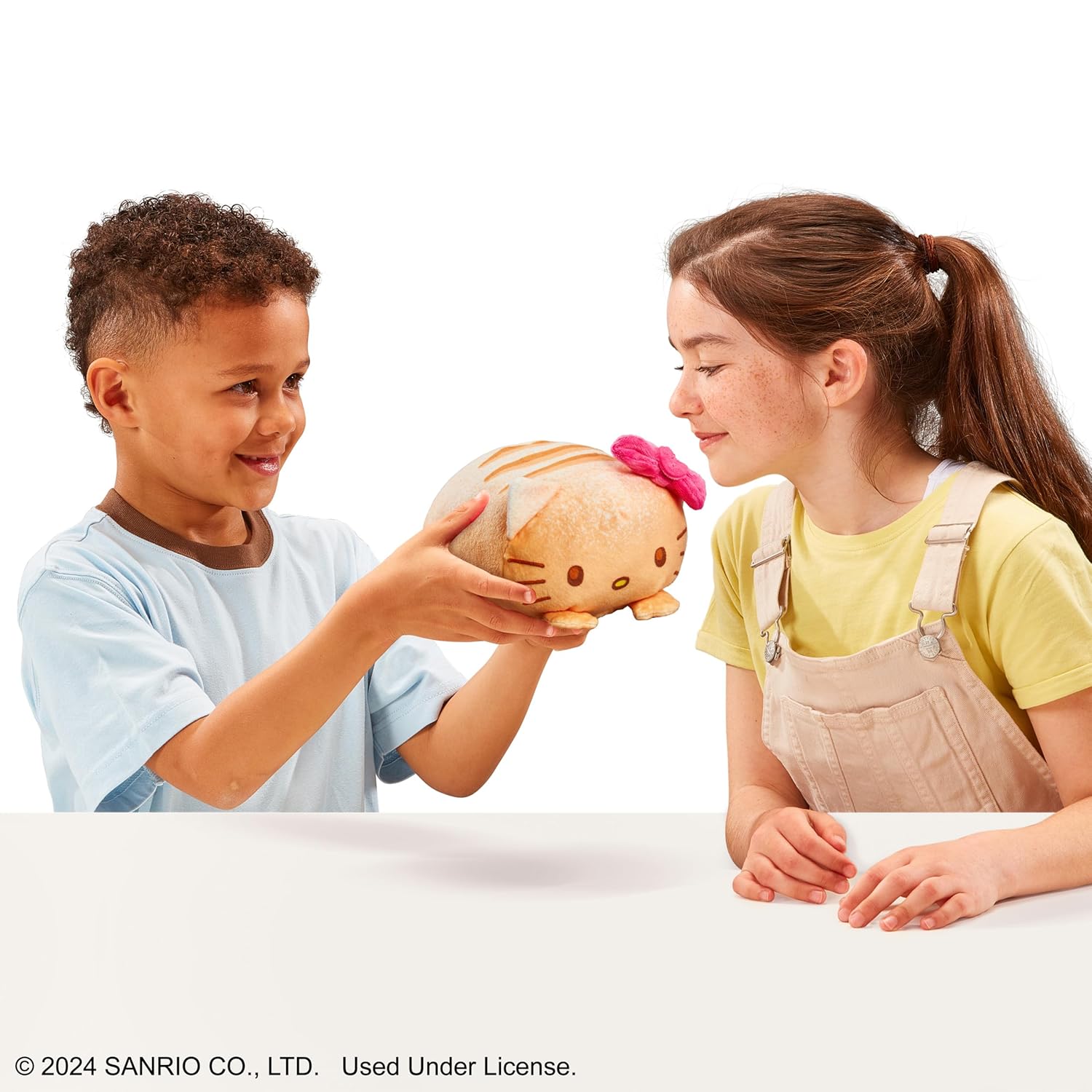 cookeez-makery-battery-operated-hello-kitty-oven-treatz-8