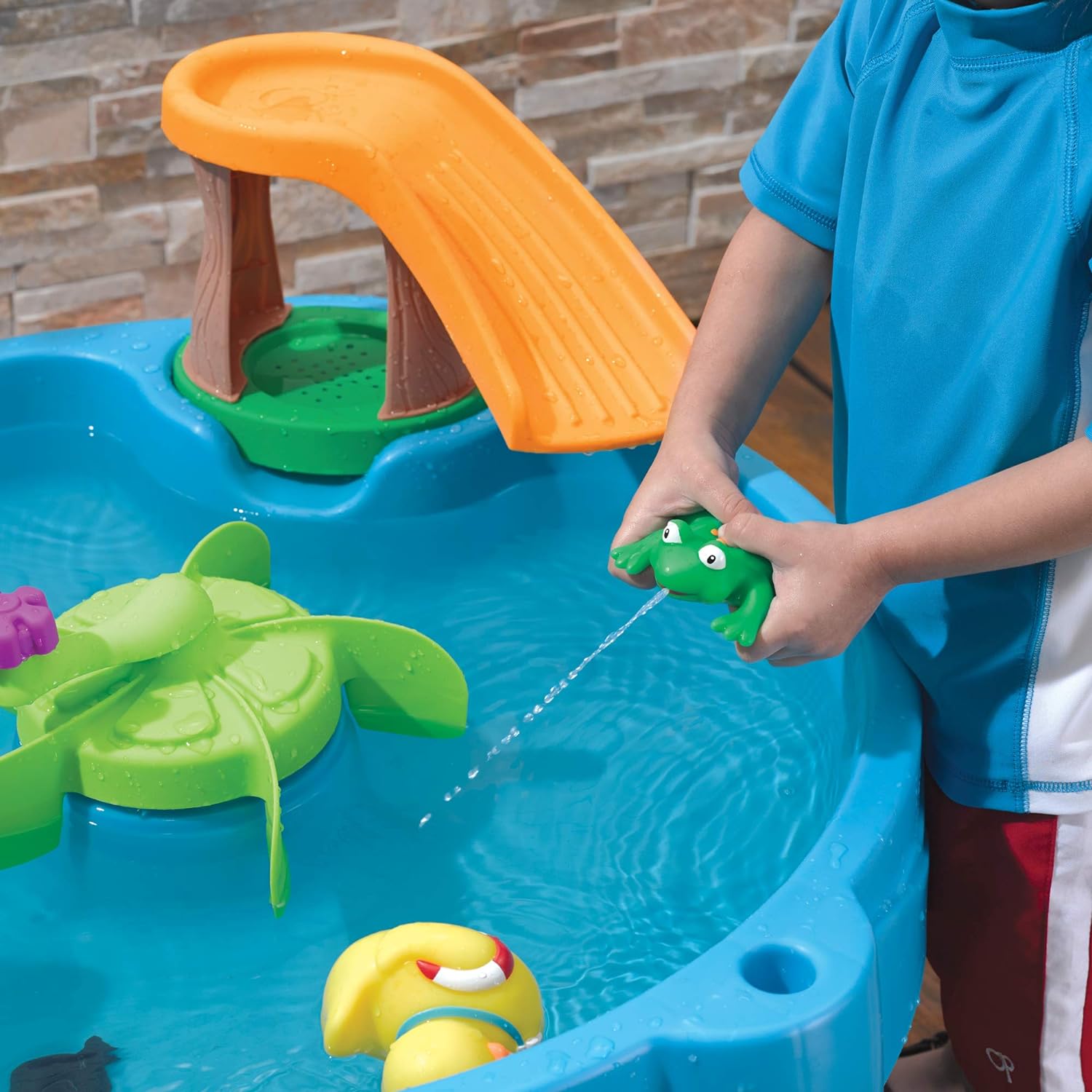 Step2 Duck Pond Water Table - Laadlee