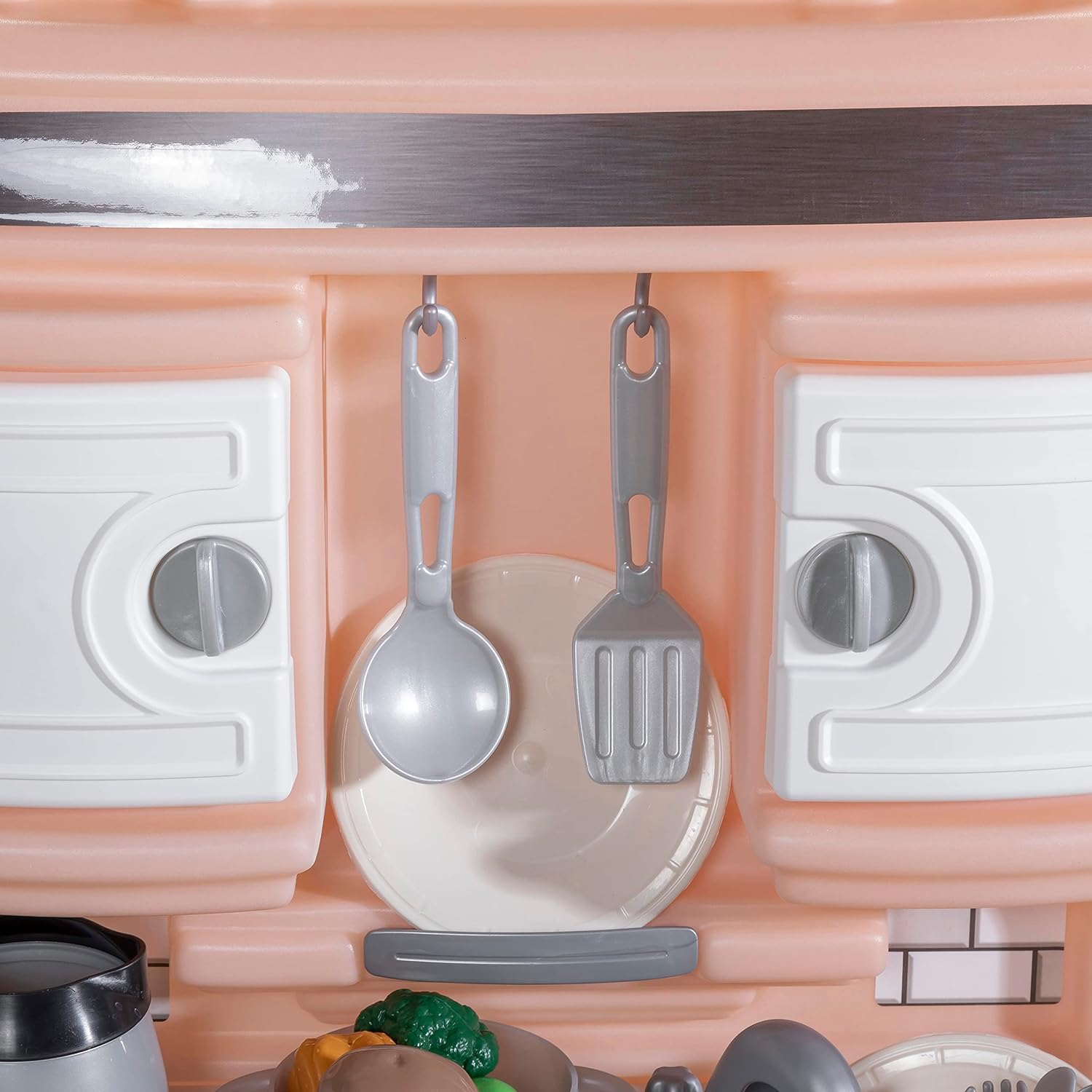 Step2 Quaint Kitchen - Rose Pink - Laadlee