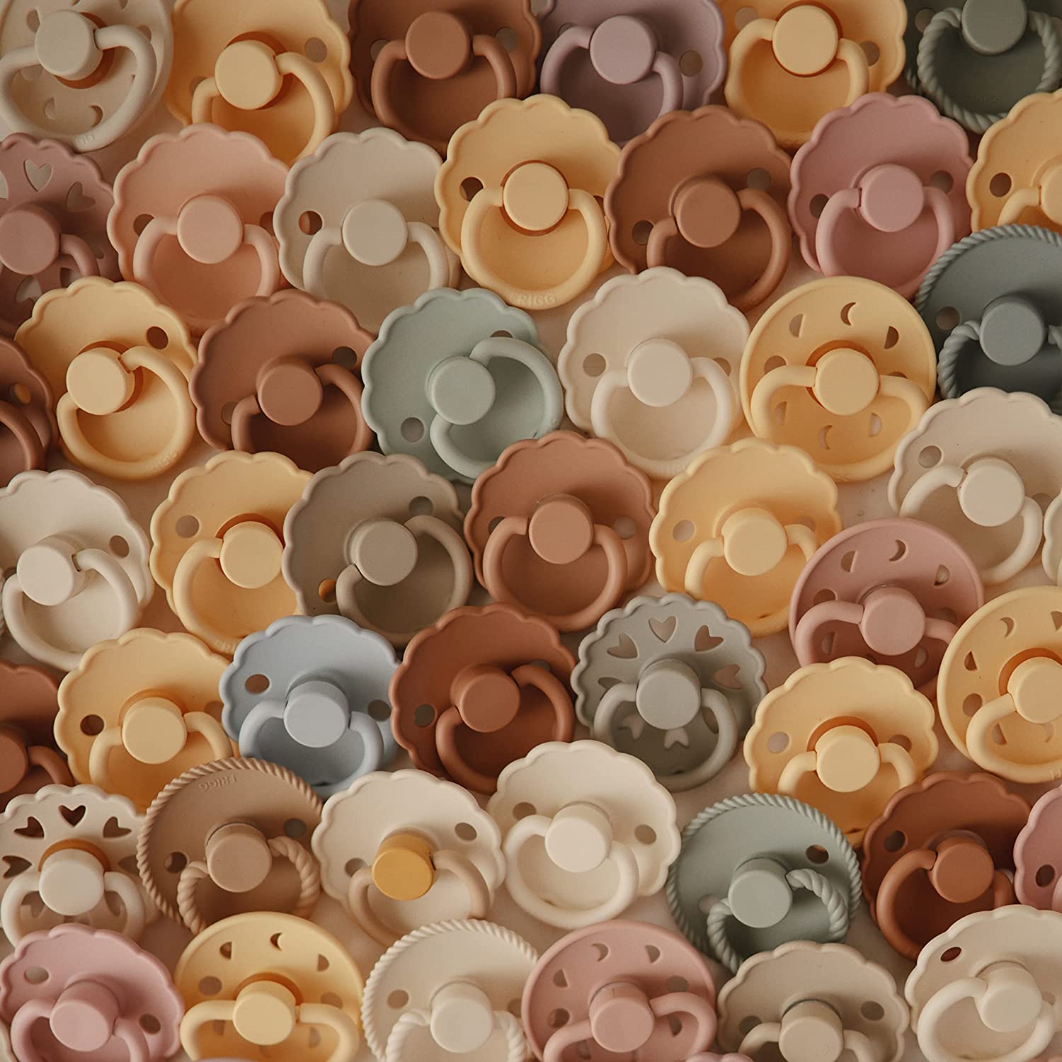 Frigg Daisy Silicone Baby Pacifier 0-6M, 2Pack, Cream Night/Cream - Size 1 - Laadlee