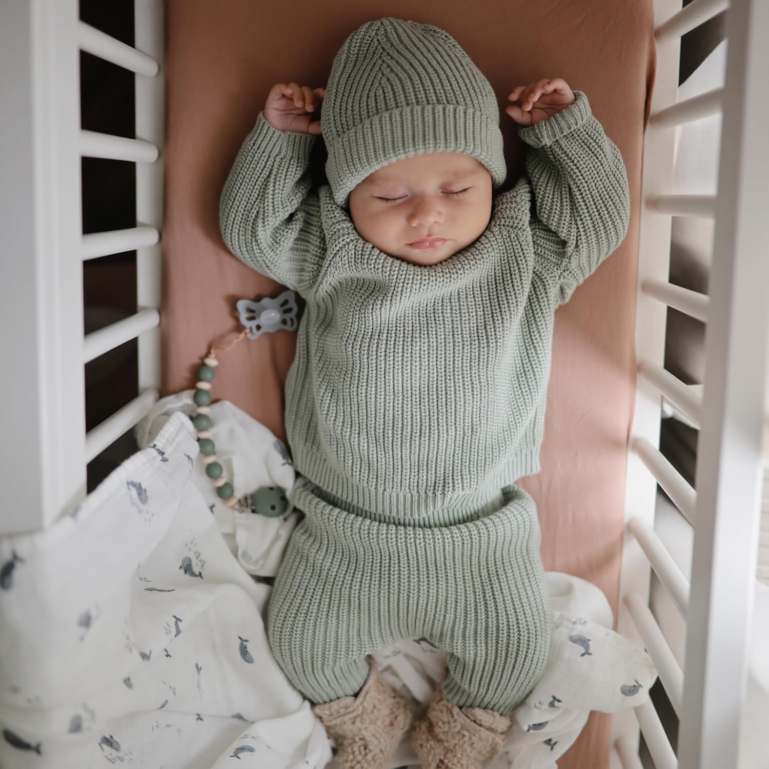 Mushie Swaddle - Whales - Laadlee