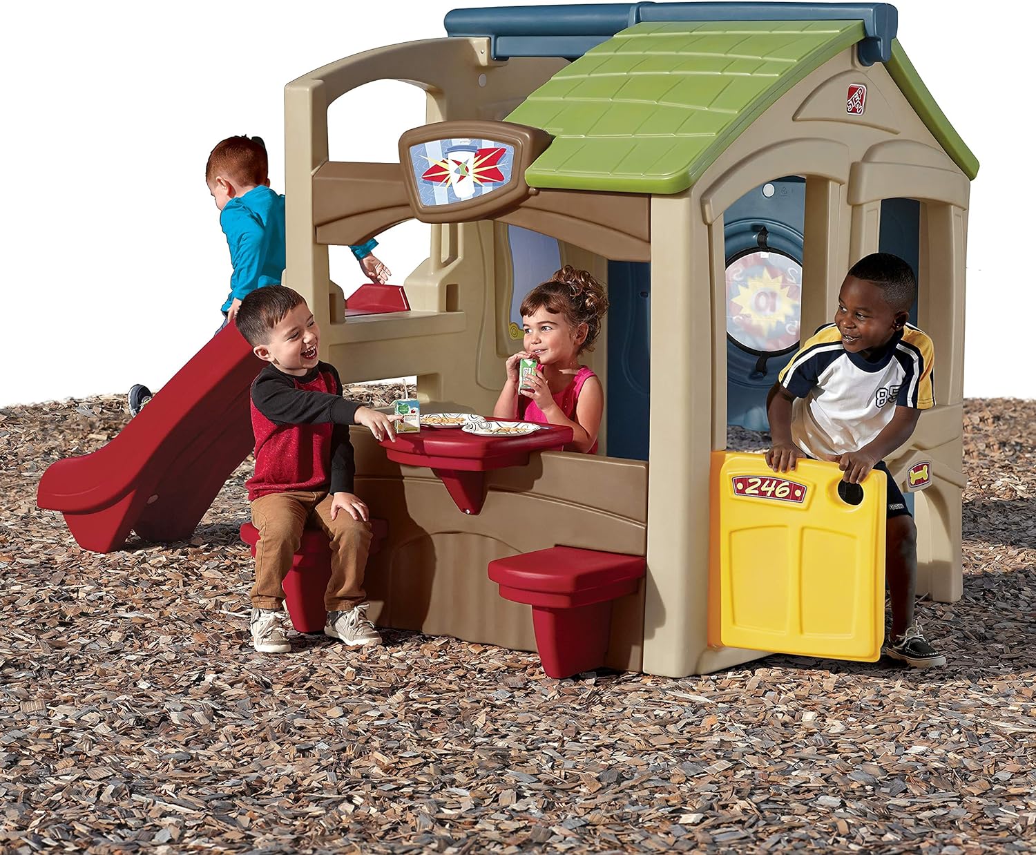 Step2 Neighborhood Fun Center - Laadlee