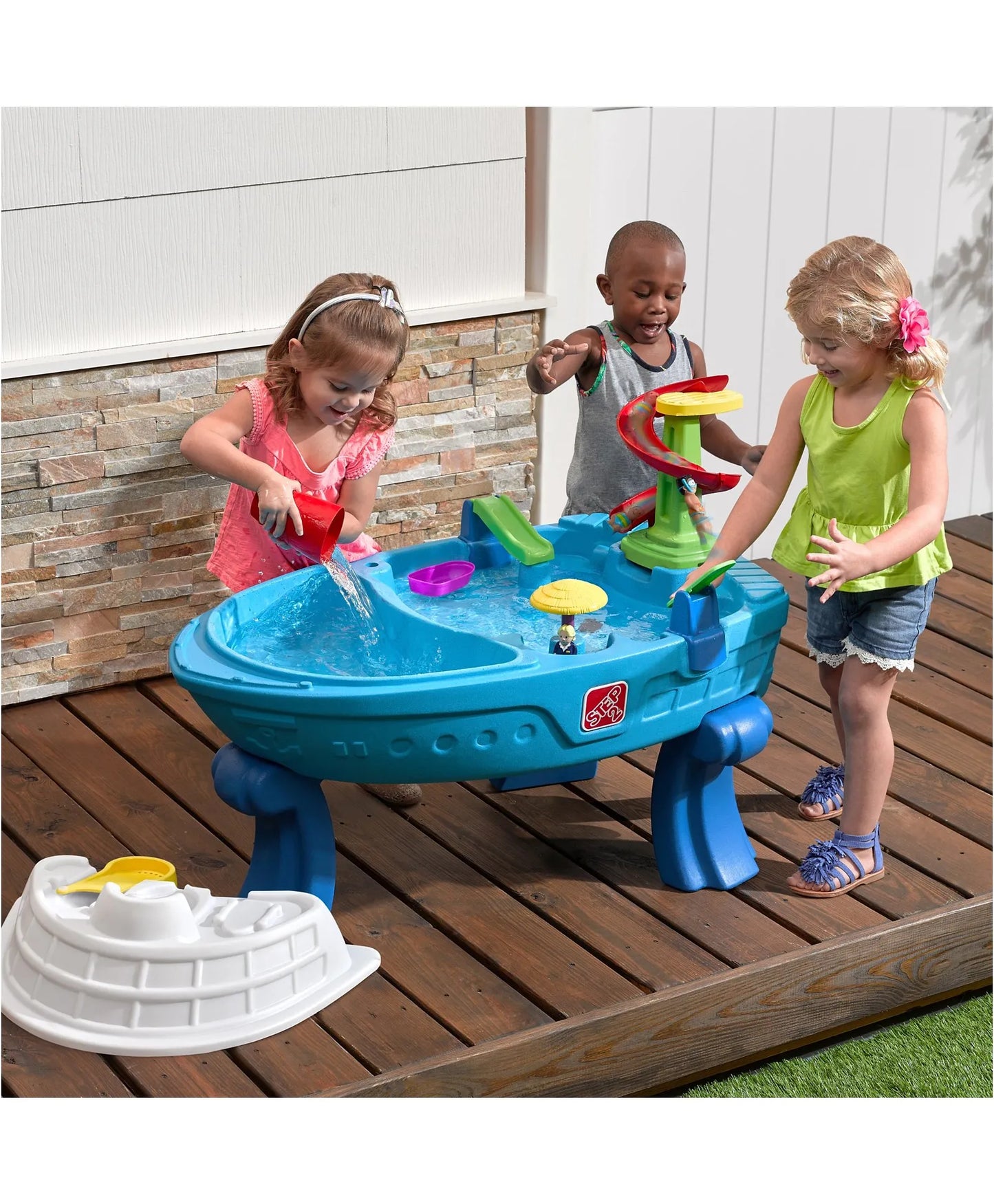 Step2 Fiesta Cruise Sand & Water Table