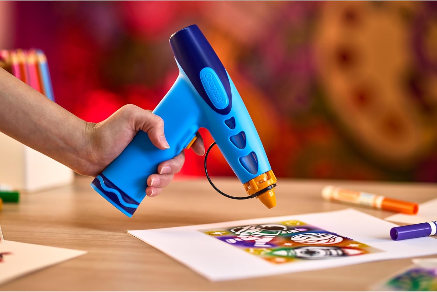 crayola-marker-airbrush-creative-art-kit-4