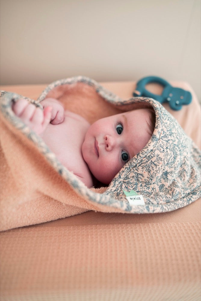 Trixie Hooded Towel - Lovely Leaves