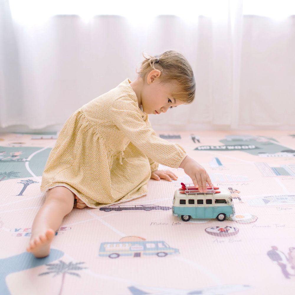 Milk It Baby Play Mat - Los Angeles - Laadlee