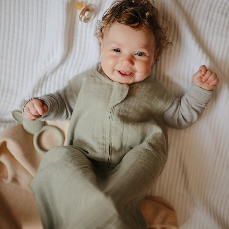 mushie-muslin-sleep-bag-roman-green-5