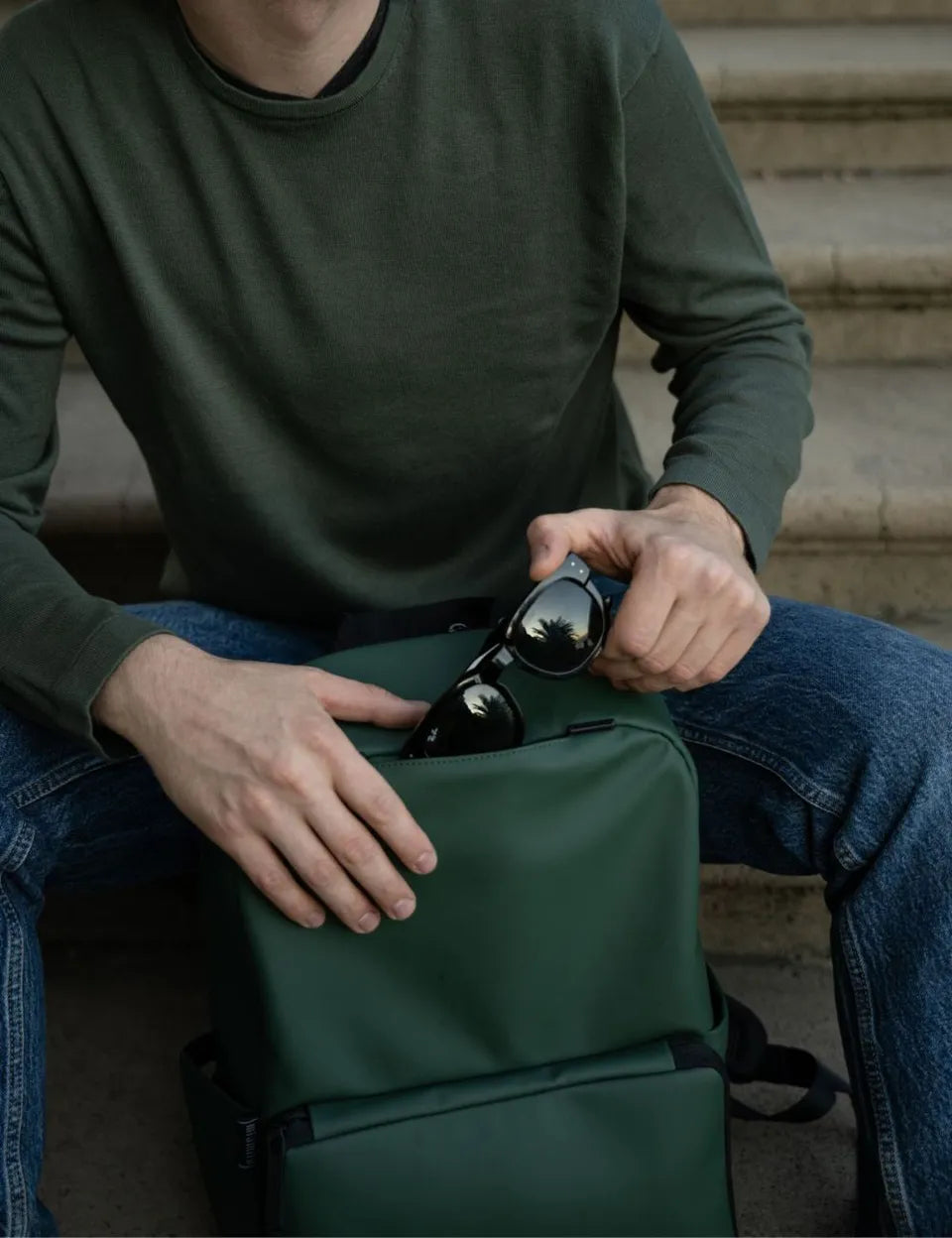 miamily-expanding-backpack-forest-green-7