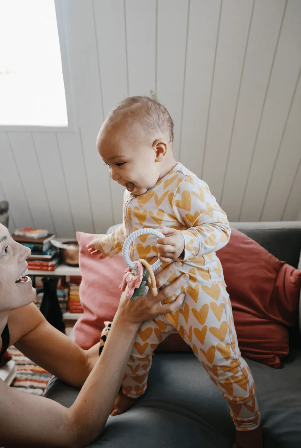 mushie-western-teething-ring-4