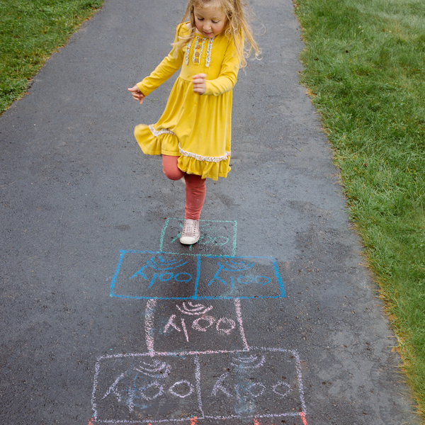 Block O Rama Ooly Chalk-O-Rama Block Sidewalk Chalk - Pack of 12 Online in UAE | Laadlee