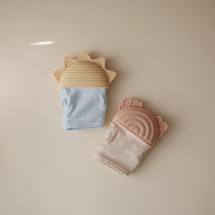 mushie-sun-teething-mitten-4