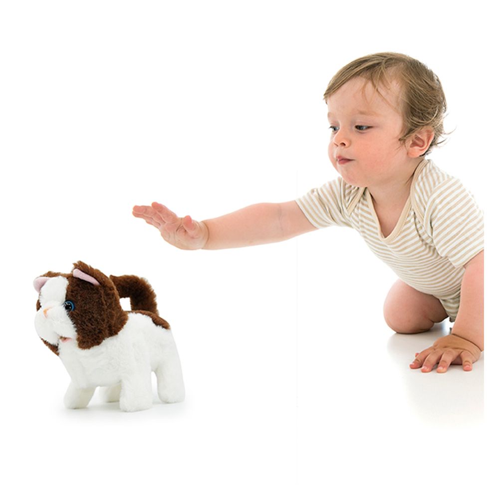 pugs-at-play-battery-operated-walking-pet-bella-6-5inch-9