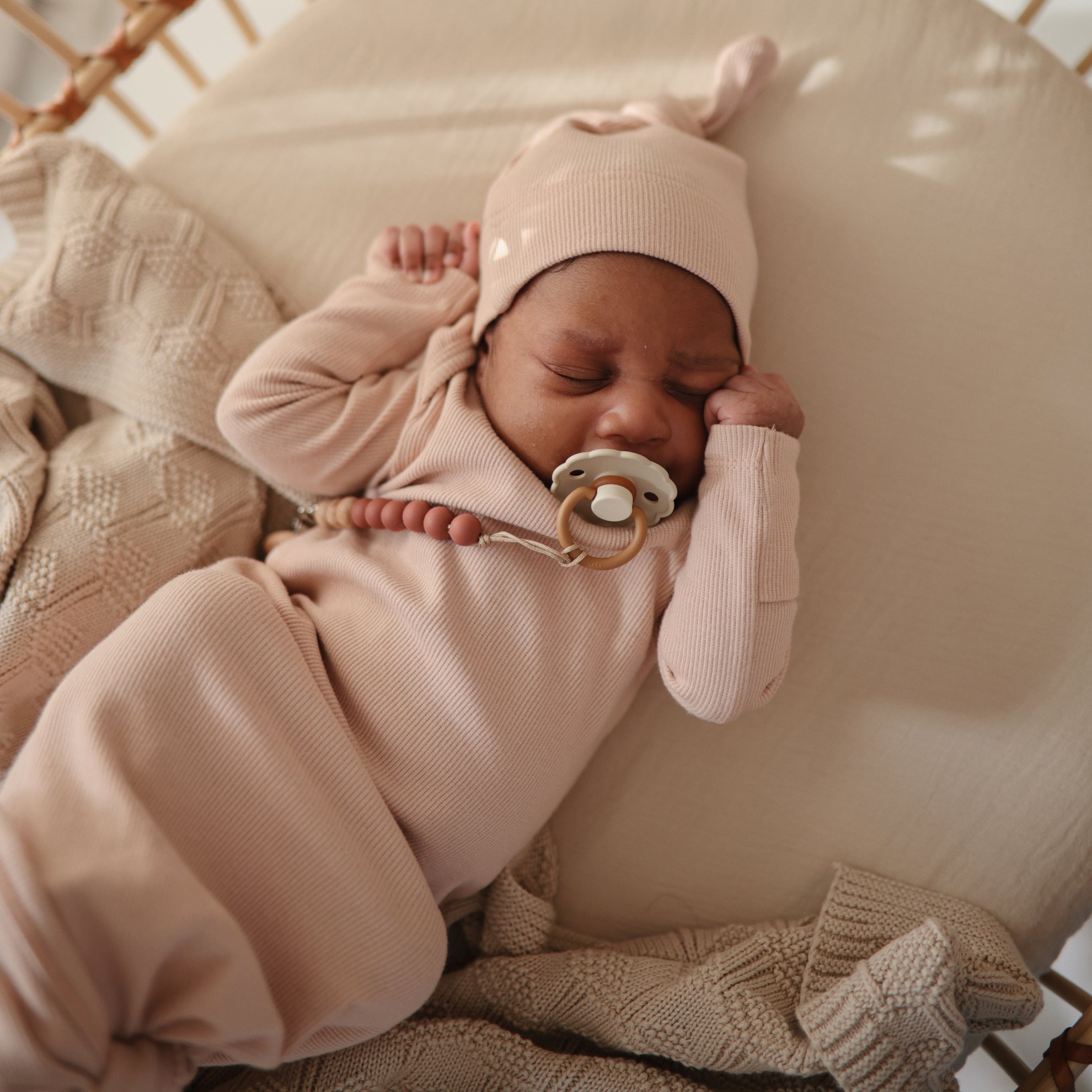 Mushie Crib Sheet Small Fog - Laadlee