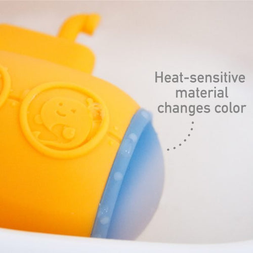 Marcus & Marcus - Silicone Colour Changing Bath Toy - Submarine Squirt - Laadlee