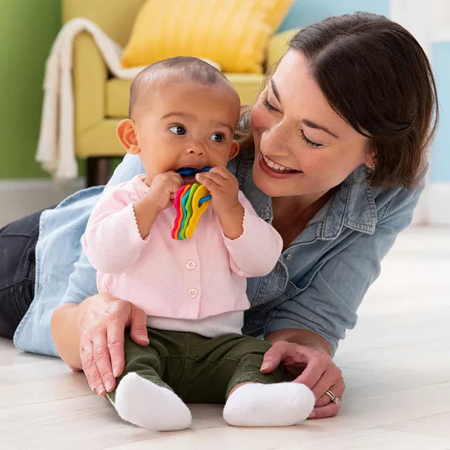 the-first-years-first-keys-rattle-teether-3