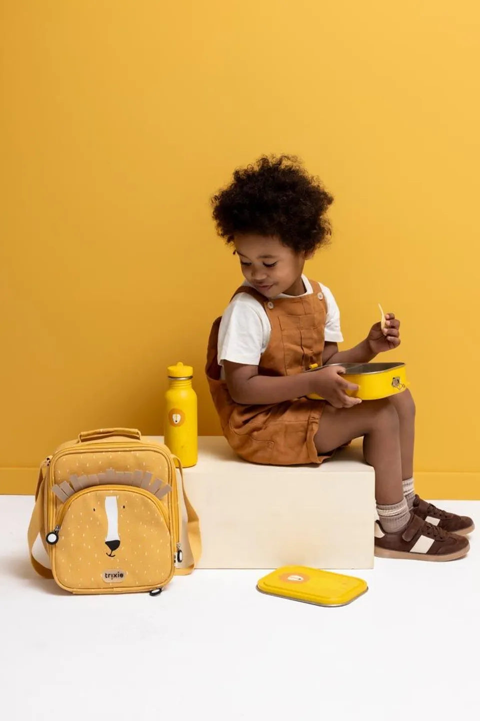 trixie-insulated-lunch-bag-mr-lion-6