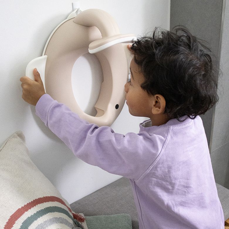kindsgut-whale-toilet-trainer-seat-sand-5