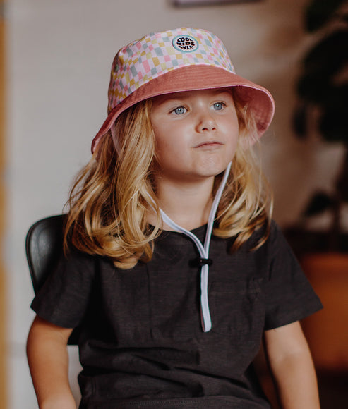 Hello Hossy Bucket Hat - Pinky Square