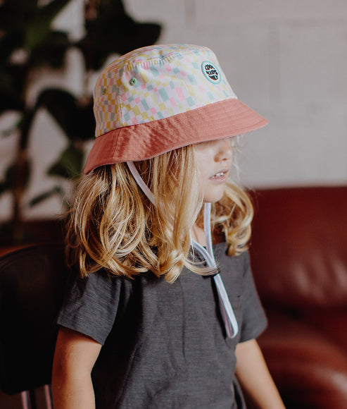 Hello Hossy Bucket Hat - Pinky Square