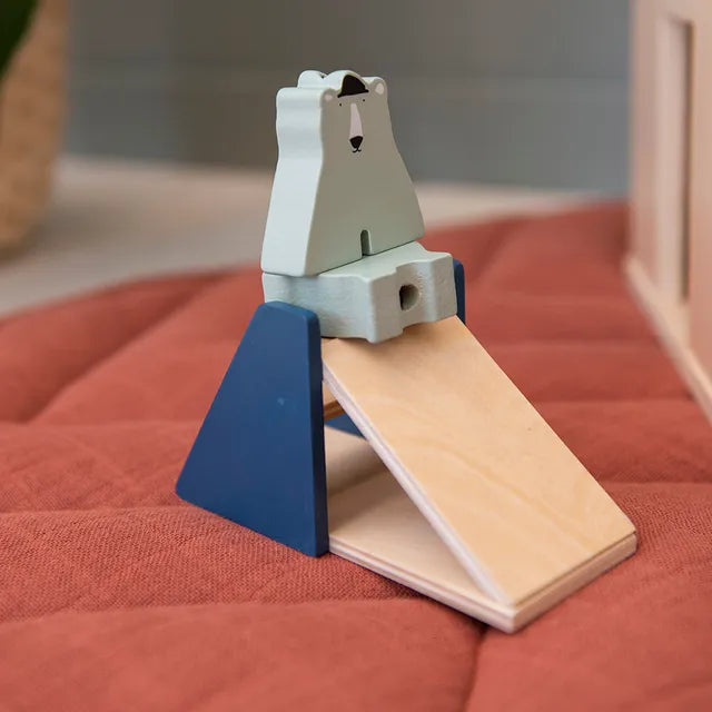 Trixie Wooden School With Accessories - Laadlee