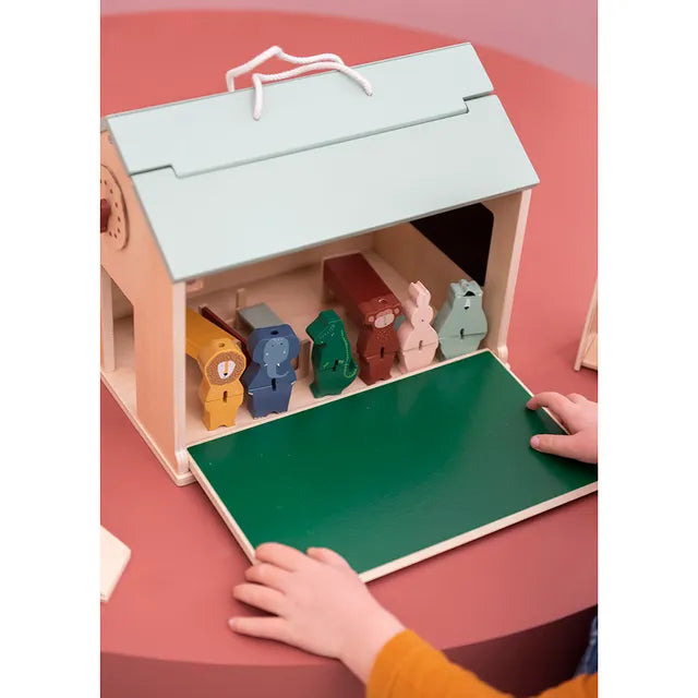 Trixie Wooden School With Accessories - Laadlee