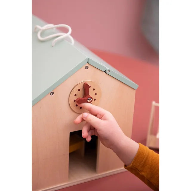 Trixie Wooden School With Accessories - Laadlee