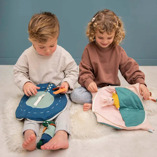 Trixie Puppet World Playset M - Home - Laadlee