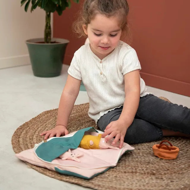 Trixie Puppet World Playset M - Home - Laadlee