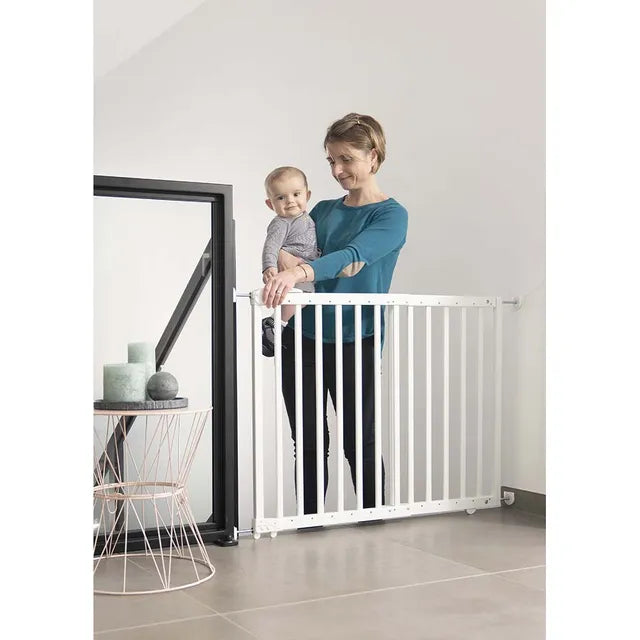 Badabulle Deco Pop Wooden Extending Safety Gate - White - Laadlee