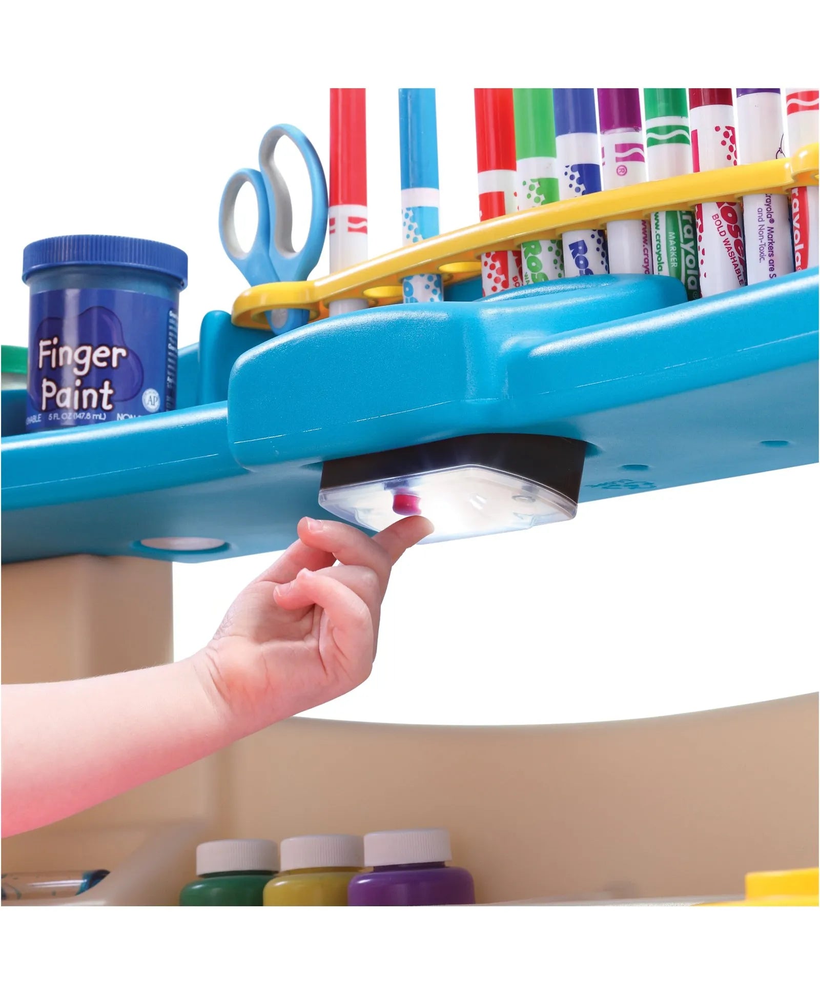 Step2 Deluxe Art Master Desk - Laadlee