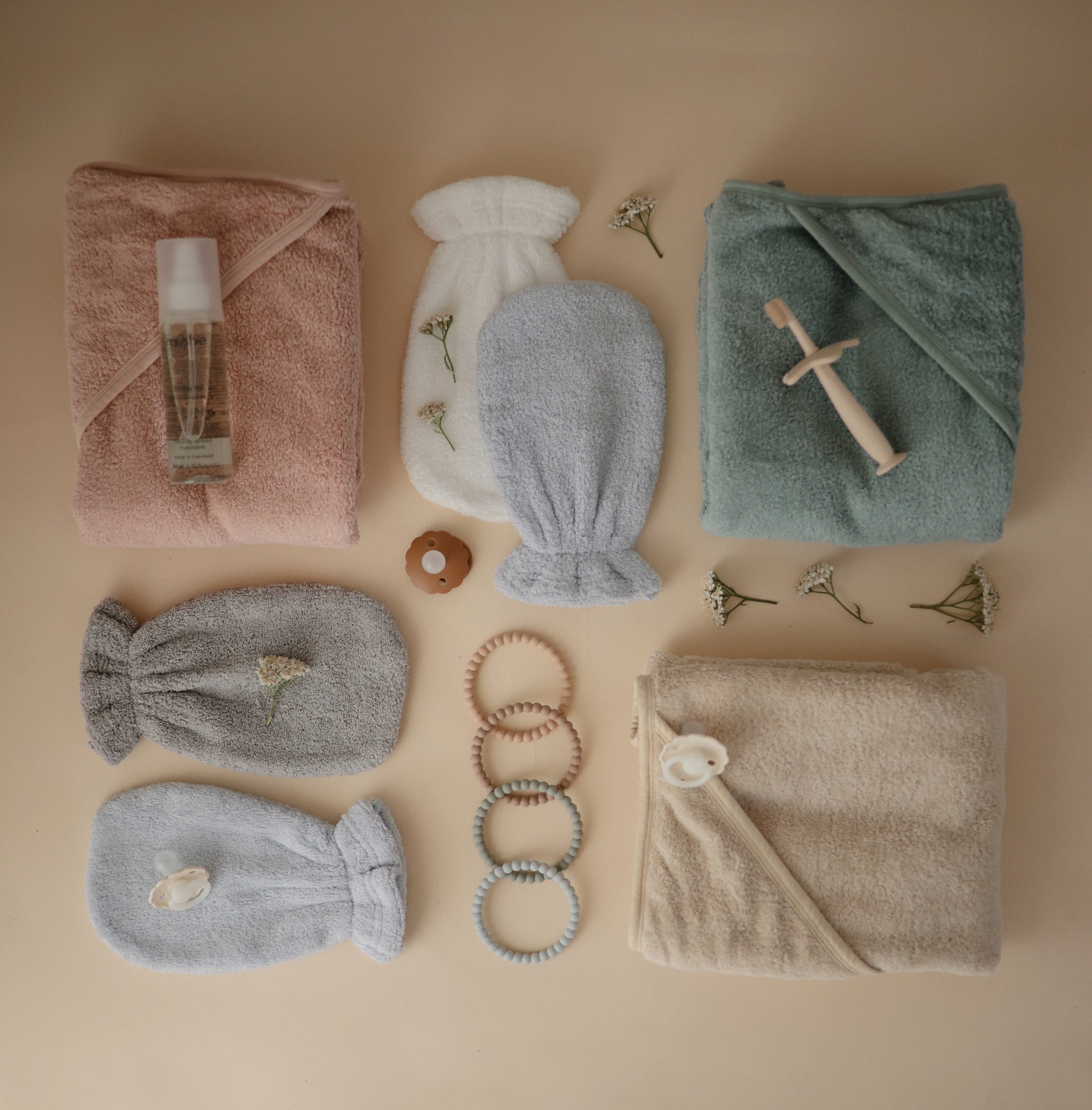 Mushie Hooded Towel Sea Mist - Laadlee