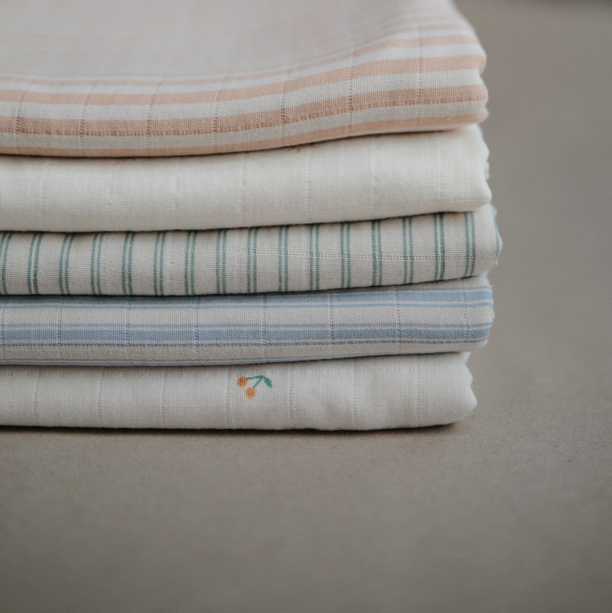 Mushie Swaddle - Blue Stripe - Laadlee