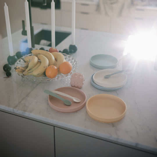 Mushie Classic Silicone Suction Plate Natural - Laadlee