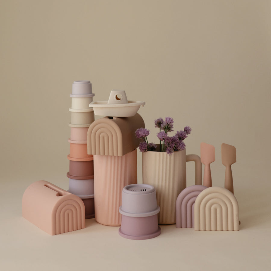 Mushie Stacking Cups Petal - Laadlee