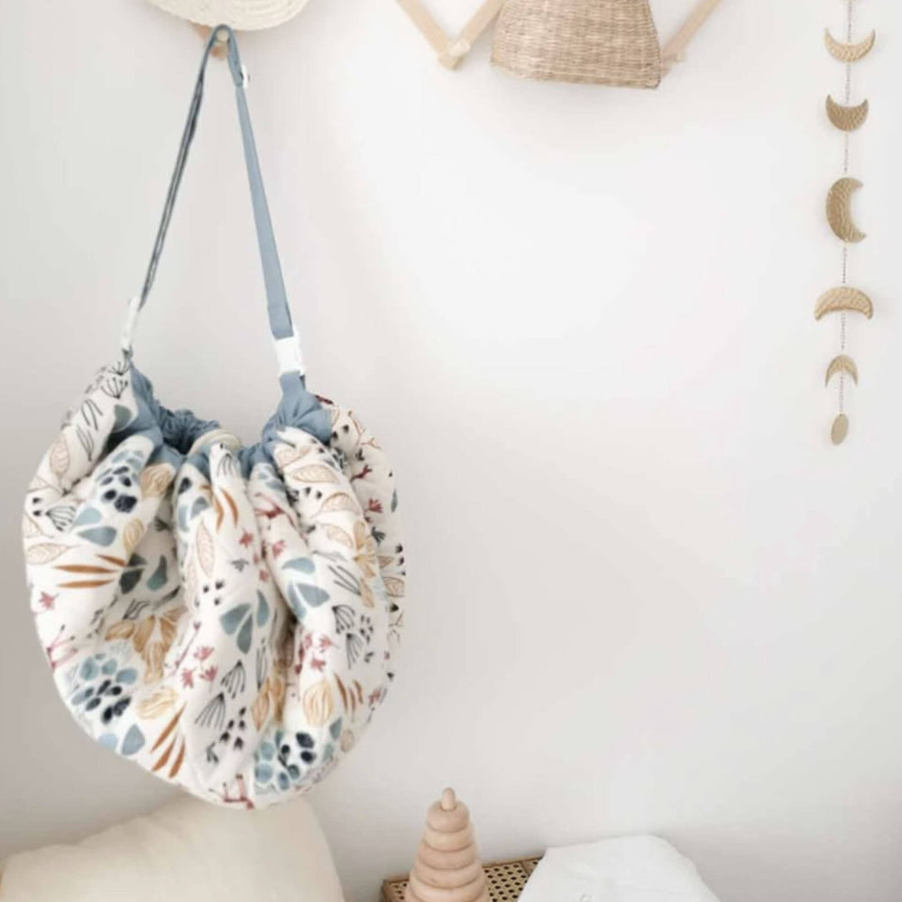 play-go-baby-playmat-and-storage-bag-moulin-roty-baobab-5