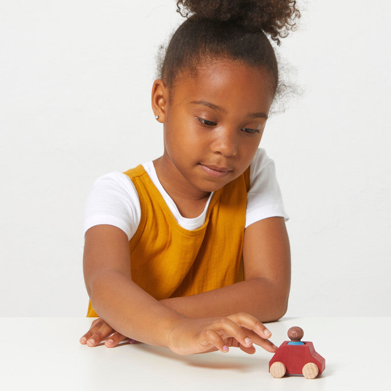 Lubulona Red Wooden Car with Sky Figure - Laadlee