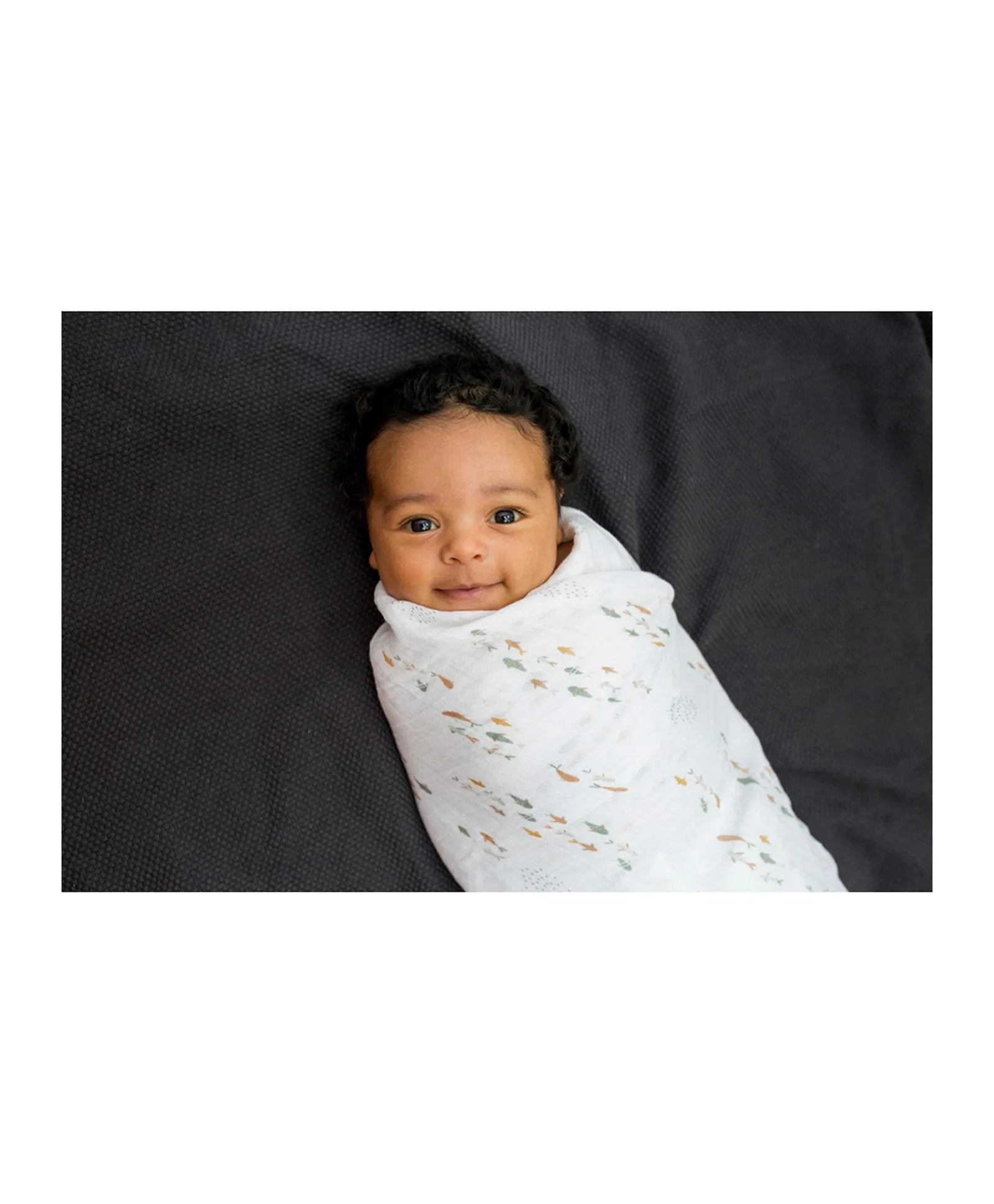 Lulujo 2-pack Cotton Swaddles - Fish / Navy Gingham - Laadlee