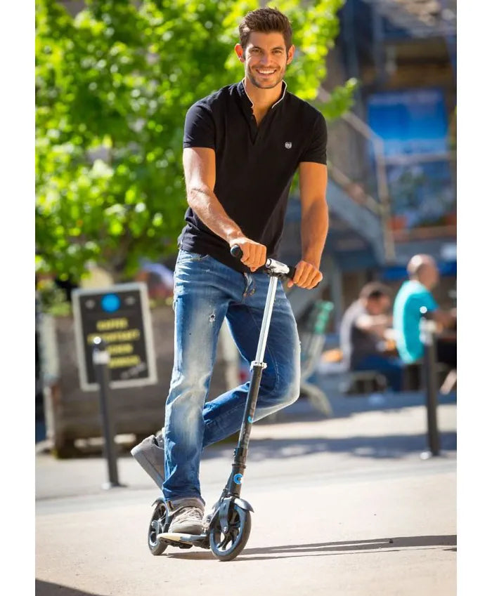 Micro Flex Scooter - Matt Black - Laadlee