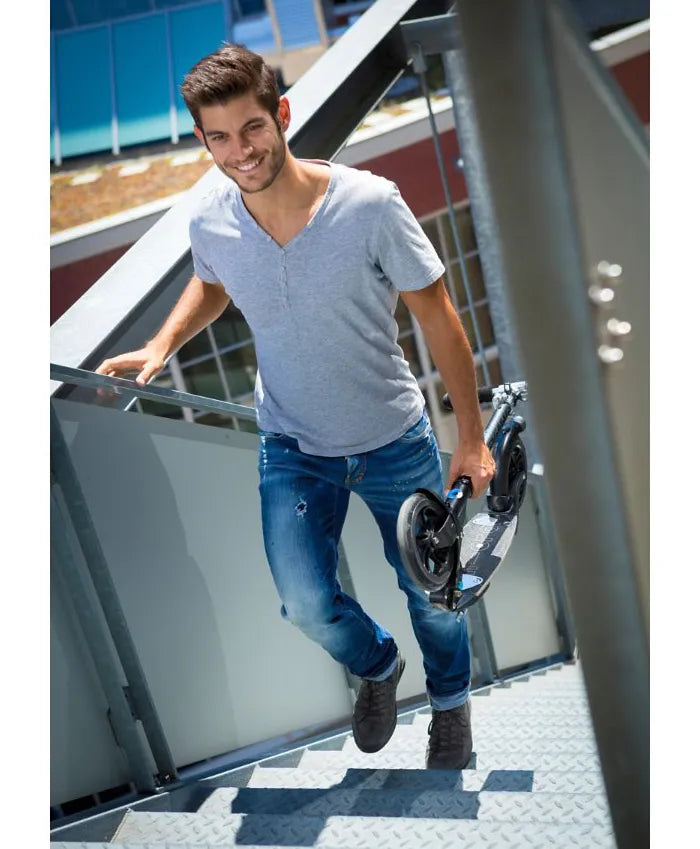 Micro Flex Scooter - Matt Black - Laadlee