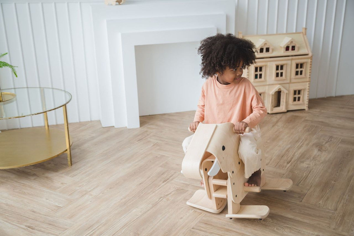 PlanToys Walking Elephant - Laadlee