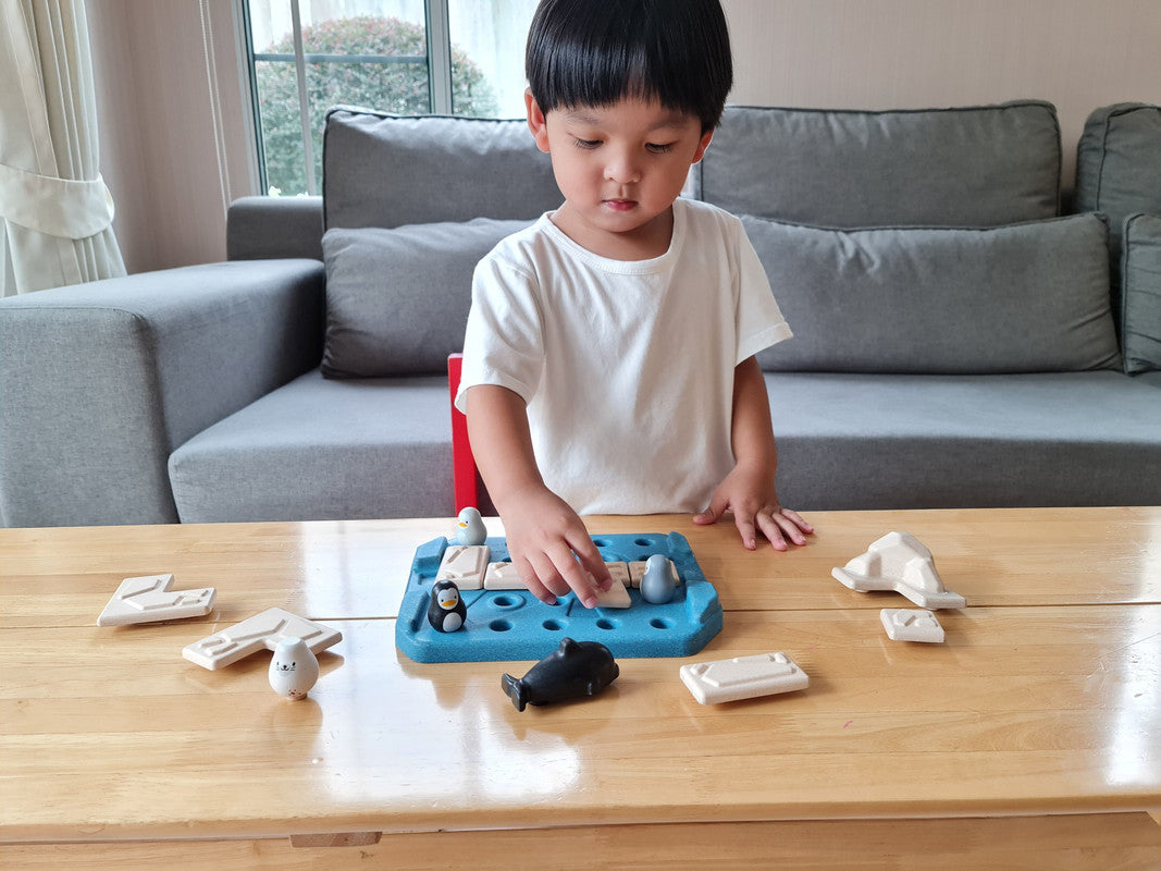 PlanToys Finding Penguin Game - Laadlee