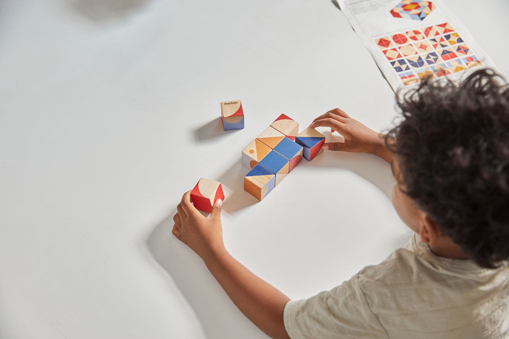 PlanToys Geo Pattern Cubes - Laadlee