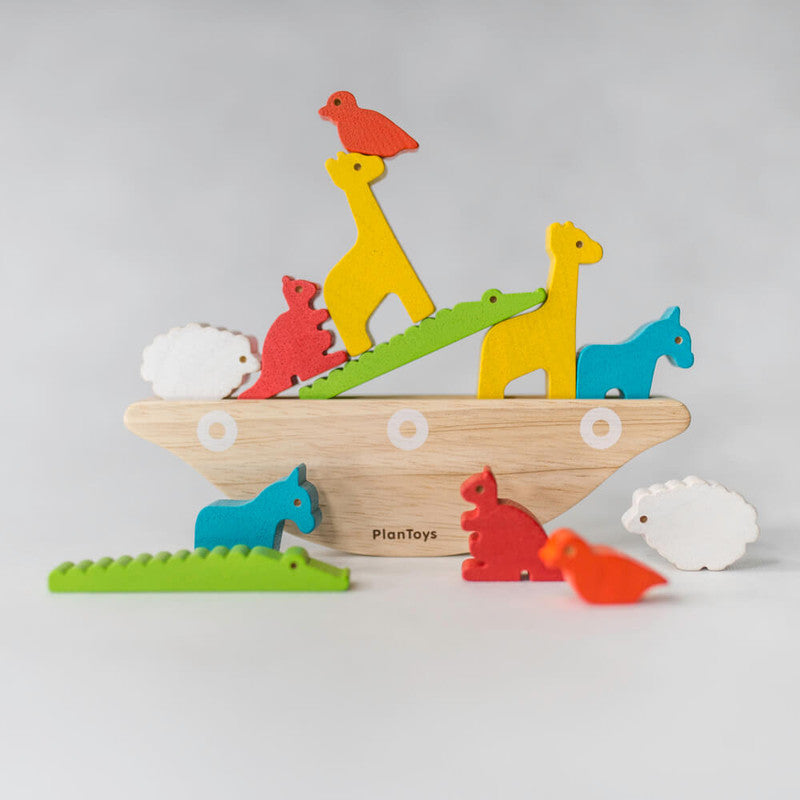 PlanToys Balancing Boat - Laadlee