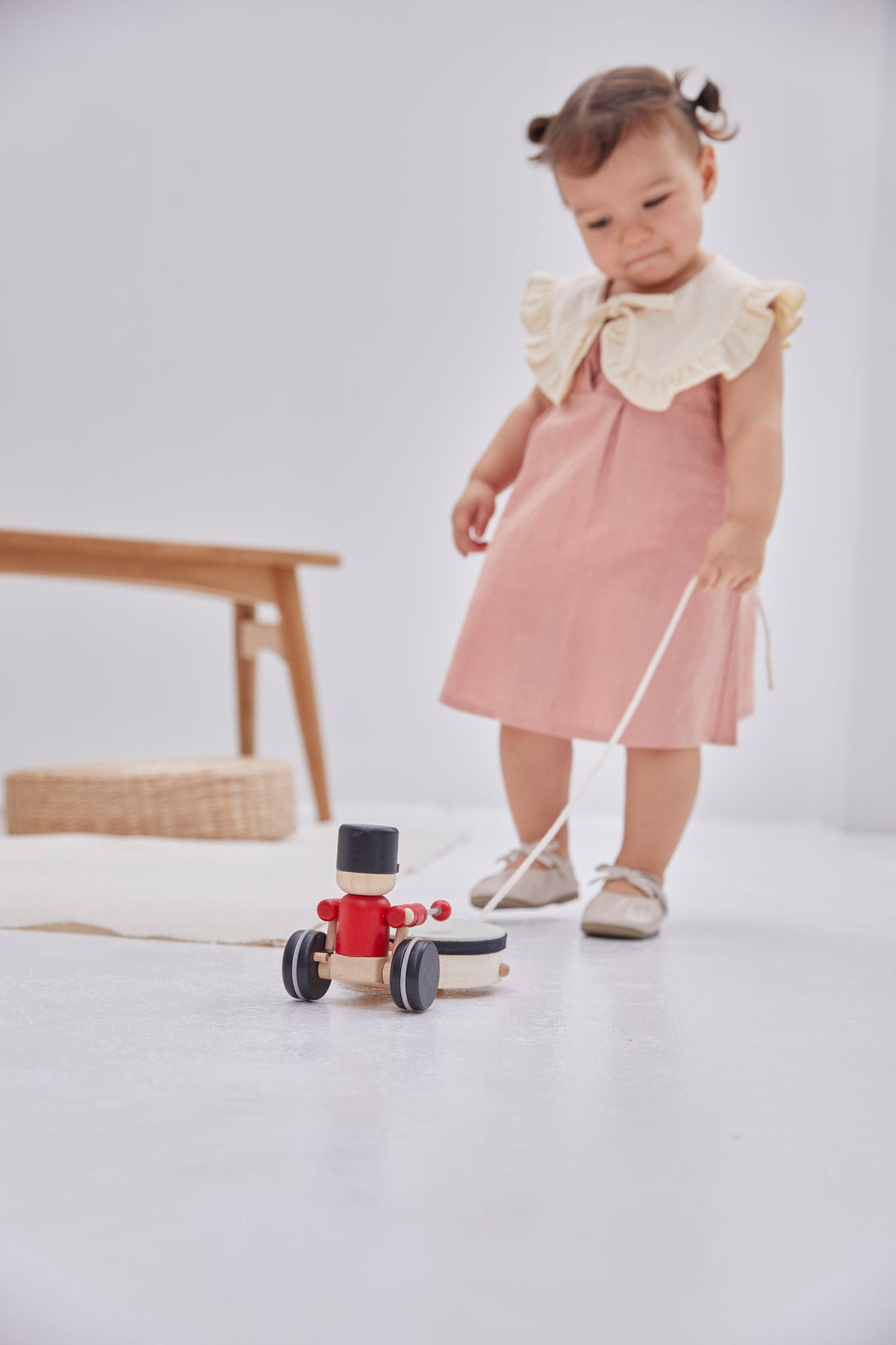 PlanToys Pull Along Drummer - Laadlee