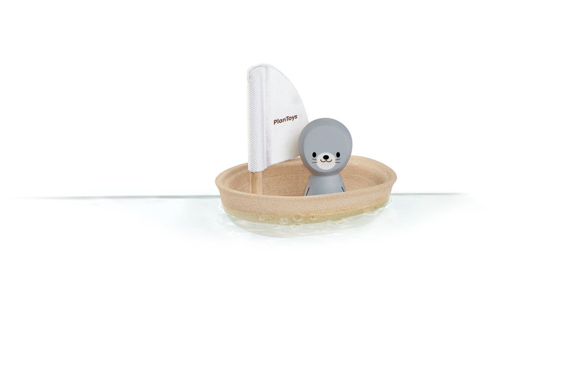 PlanToys Sailing Boat-Seal - Laadlee