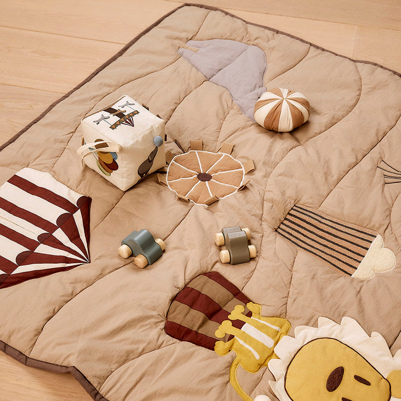 Nuuroo Jasmin Fabric Cube - Creme Circus - Laadlee