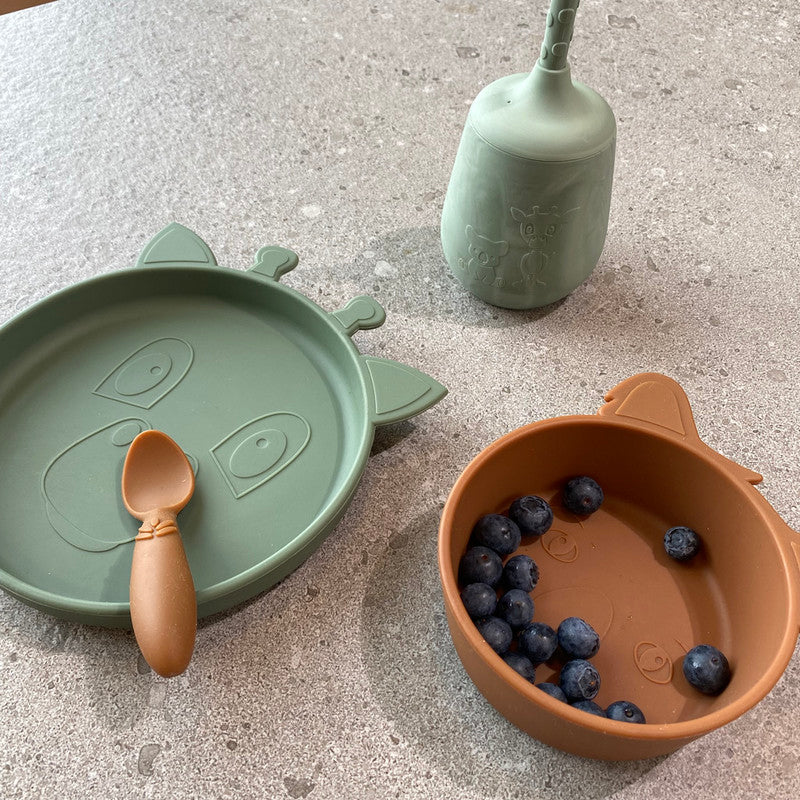 Nuuroo Akila Silicone Plate 2-pack Giraffe - Dusty Green - Laadlee