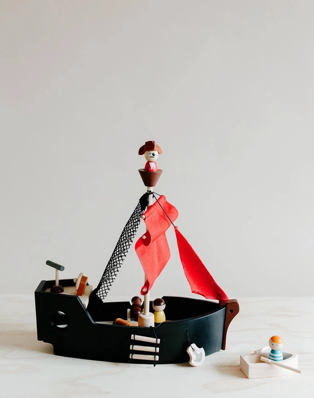 PlanToys Pirate Ship - Laadlee