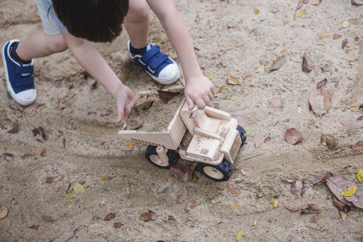 PlanToys Dump Truck - Laadlee